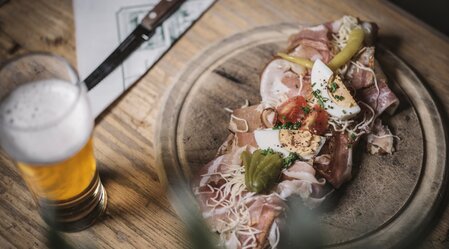 Cuisine at the Ardning Alm in the Gesäuse | © TV Gesäuse | Stefan Leitner