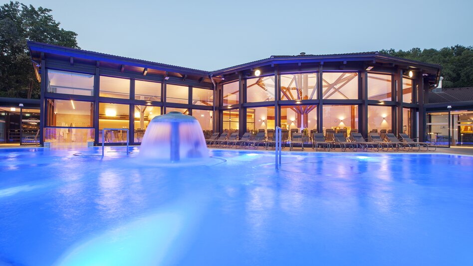 Heilkräftiges Thermalwasser in der Heiltherme Bad Waltersdorf | © Heilthermen Resort Bad Waltersdorf | Harald Eisenberger