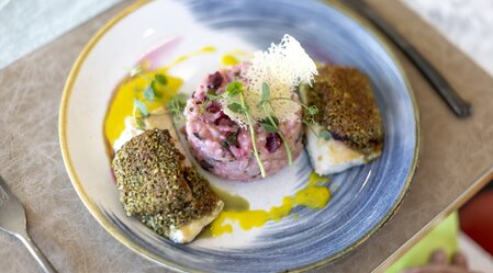 Delicious cuisine at the Magnolie restaurant at Therme der Ruhe Bad Gleichenberg | © Thermen- & Vulkanland | Tom Lamm
