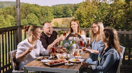 Ham tasting at Vulcano Schinken in Auersbach | © BERNHARD BERGMANN | Bernhard Bergmann