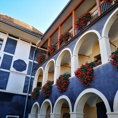 Die Pfeilburg in Fürstenfeld von draußen