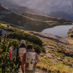 Wanderung vom Hochanger in Richtung Augstsee | © SLT