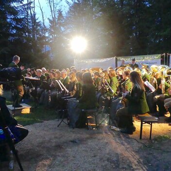 Konzert des Musikvereins Anger bei der Burgruine Waxenegg in der Oststeiermark | ©  Oststeiermark Tourismus | Anneliese Grabenhofer