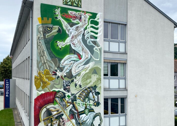 Spraykunstwerk von Nychos bei der Ressavarstraße 29 in Hartberg | ©  Oststeiermark Tourismus | Rabbit Eye Movement