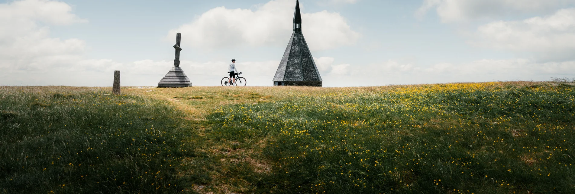 Gravelbiker am Hochwechsel in der Oststeiermark | ©  Oststeiermark Tourismus | Christoph Lukas