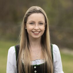 Patricia Kamper aus der Buchhaltung der Erlebnisregion Oststeiermark | © TV Oststeiermark | Bernhard Bergmann