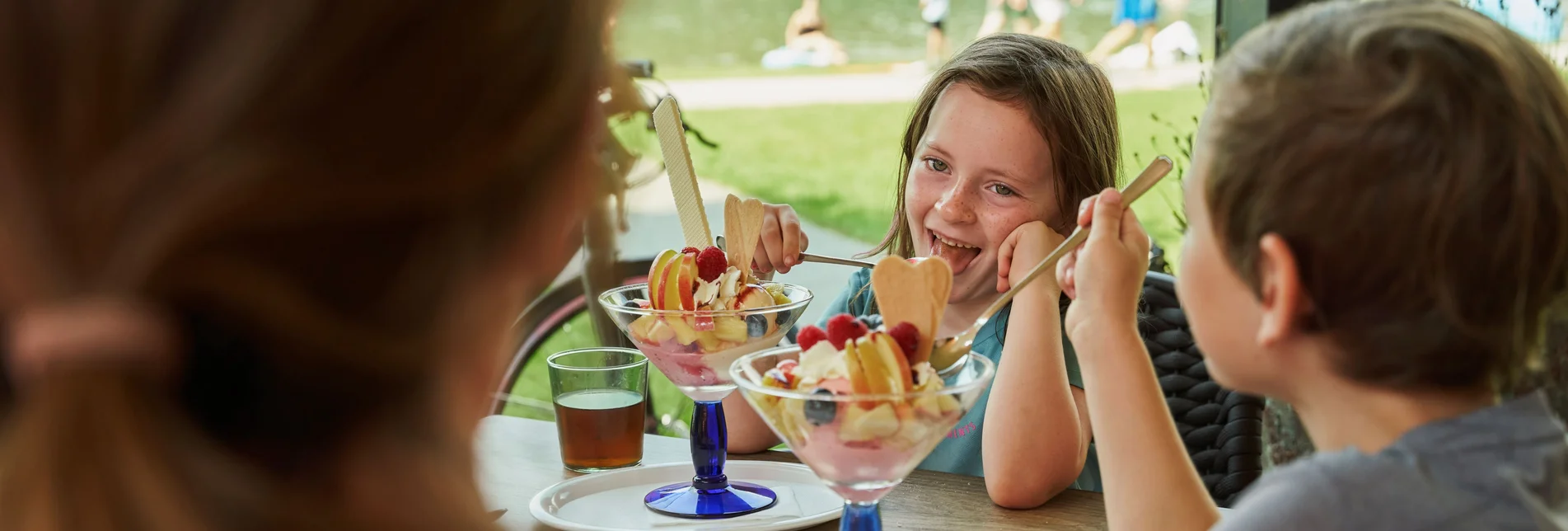 Children eating ice cream at Stubenbergsee in Eastern Styria | © Oststeiermark Tourismus | Lang-Bichl - RKP