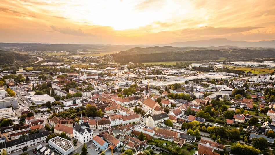 Luftaufnahme von Gleisdorf in der Oststeiermark
