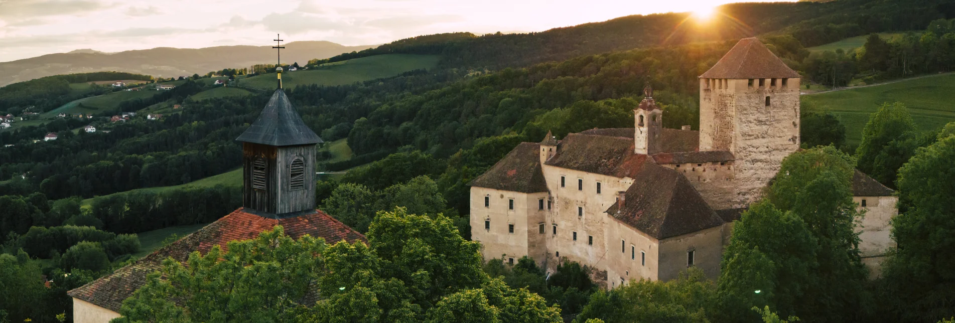 Burg Neuberg in Hartberg Umgebung in der Oststeiermark