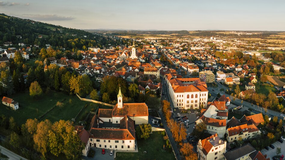 Luftaufnahme von Hartberg in der Oststeiermark