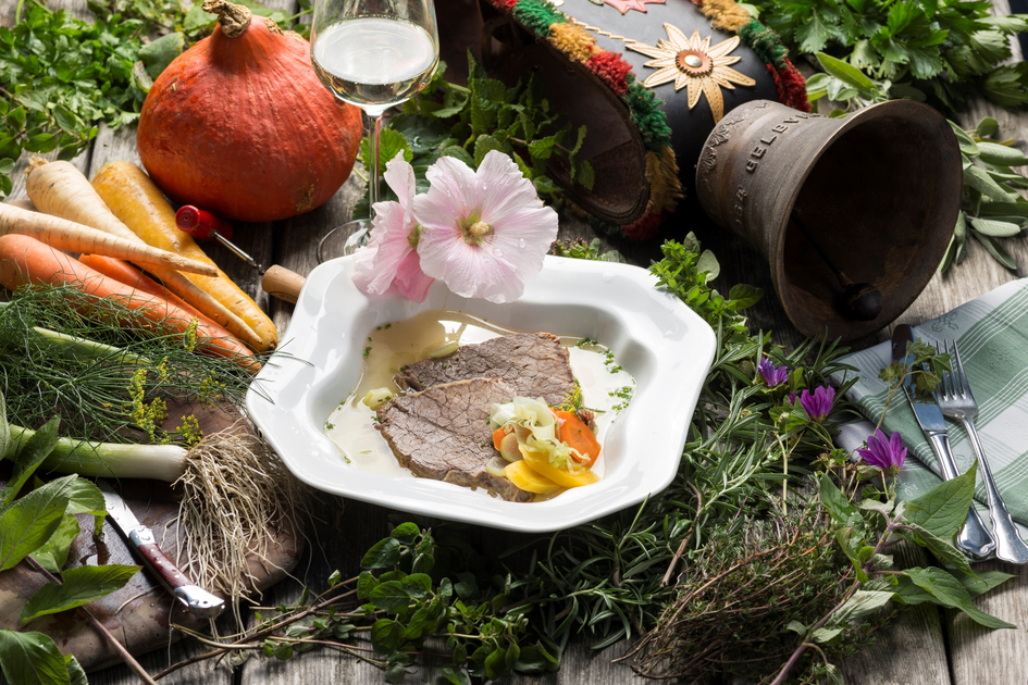 Cooked Almo beef in Eastern Styria | © TV Oststeiermark | Bernhard Bergmann