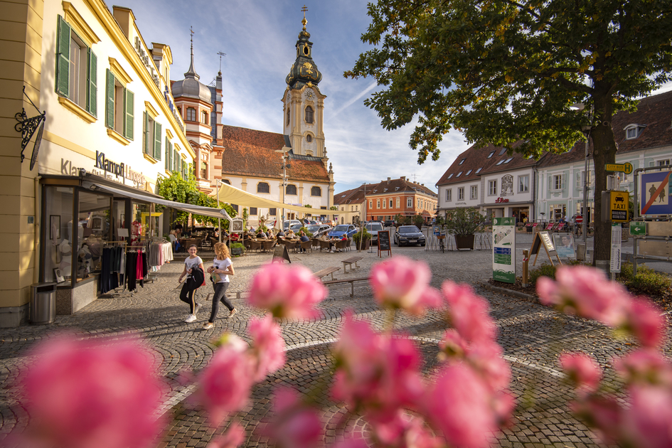 Frühling am Hauptplatz von Hartberg in der Oststeiermark | © TV Oststeiermark | Bernhard Bergmann