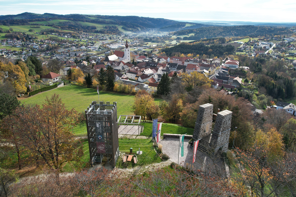 Erlebnisberg und Stadt Friedberg von oben | © Historischer Verein Wechselland | Johann Auerbäck