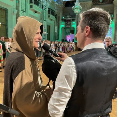 Apfelmänner beim Steirerball in Wien