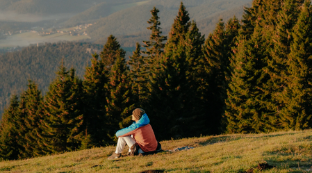 Ruhiger Moment am Schöckl mit Weitblick auf die Steiermark | © Region Graz | studio draussen