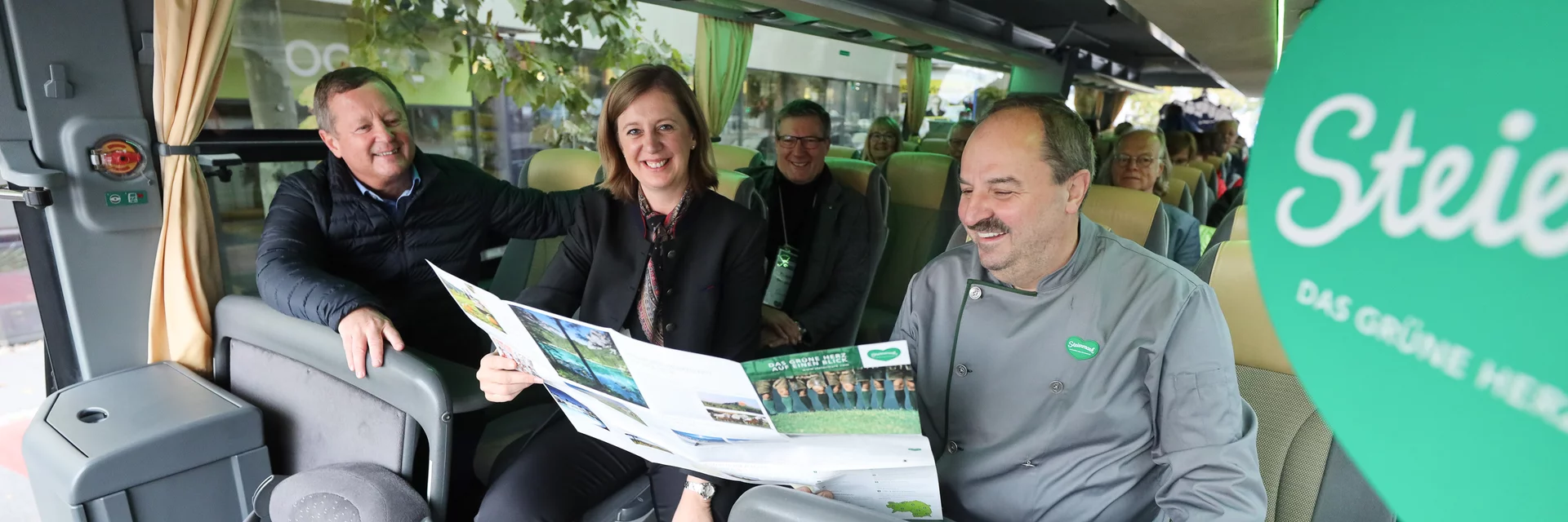 Landesrätin Barbara Eibinger-Miedl, Kulinarium Steiermark-Botschafter Johann Lafer und Erich Neuhold, GF Steiermark Tourismus | © Steiermark Tourismus | Bernhard Loder | © Steiermark Tourismus Landesrätin Barbara Eibinger-Miedl, Kulinarium Steiermark-Botschafter Johann Lafer und Erich Neuhold, GF Steiermark Tourismus | © Steiermark Tourismus | Bernhard Loder | © Steiermark Tourismus