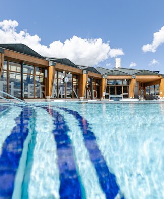 Thermenbad Freibereich | Jean van Lülik | © Therme Loipersdorf