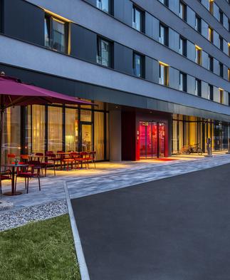 Aussenansicht | Hugo Model | © IntercityHotel Graz