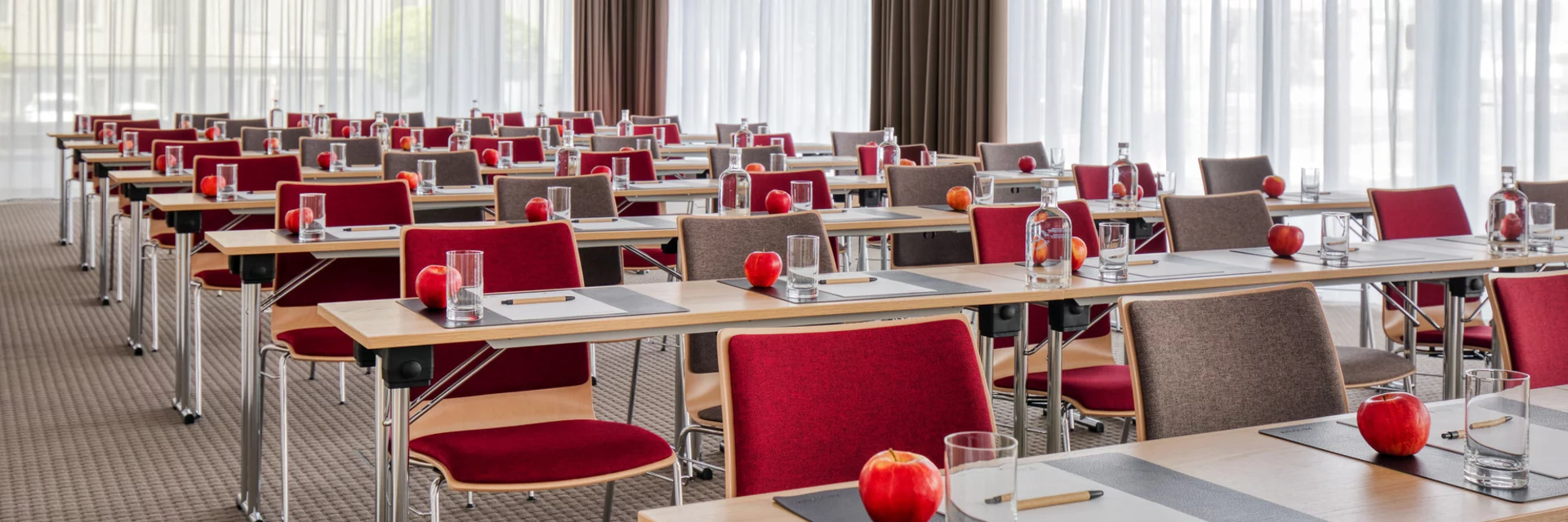 Konferenz | © IntercityHotel GmbH | © IntercityHotel GmbH Konferenz | © IntercityHotel GmbH | © IntercityHotel GmbH