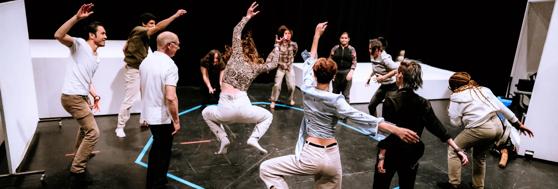 PackageNEXTRA: Das Theater-Extra - Next Liberty Jugendtheater