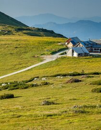 Aussicht zur Lurgbauerhütte | © Lurgbauerhütte | Martin Bayer | © Lurgbauerhütte
