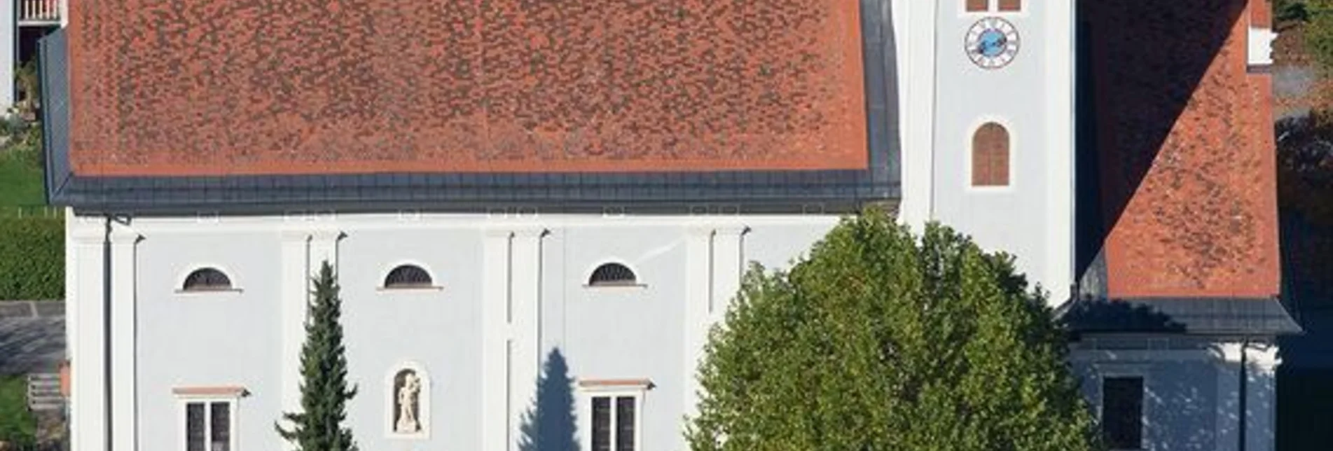 Pfarrkirche Breitenfeld | © Pfarrkirche Zum Heiland (c) Pfarre_Breitenfeld_an_der_Rittschein Wanderung Salvator Mundi-Rundweg Breitenfeld - Touren-Impression #1 | © Pfarrkirche Zum Heiland (c) Pfarre_Breitenfeld_an_der_Rittschein