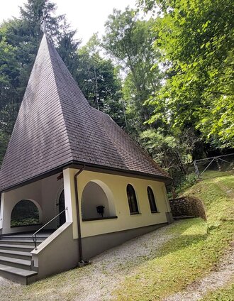 Grubbründl Chapel, Apfelland-Stubenbergsee in Eastern Styria | Christine Pollhammer | © Oststeiermark Tourismus