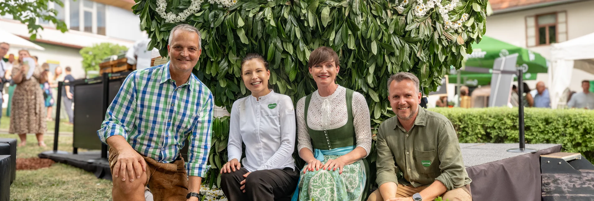 Das Grüne Herz „eröffnet“ kulinarisch den Sommer (von rechts): STG-Geschäftsführer Michael Feiertag, Astrid Steharnig-Staudinger (GF Österreich Werbung), Jamie Reisinger (Pâtissiere), Gernot Deutsch (ÖHV Steiermark) bei der Grünen Nacht der STG.