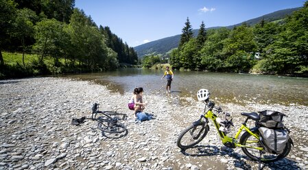 Abkühlung am Murradweg bei St. Ruprecht ob Murau | © STG | Tom Lamm