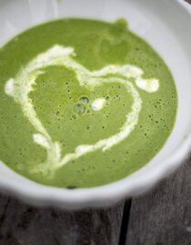 Die kulinarische Steiermark: Kräutersuppe.
