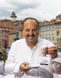 Johann Lafer, kulinarischer Botschafter der Steiermark, bei der Langen Tafel in Graz