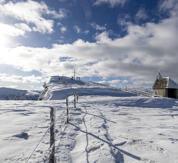 Skitour auf der Frauenalpe mit Apollonia-Kapelle | © STG | Tom Lamm