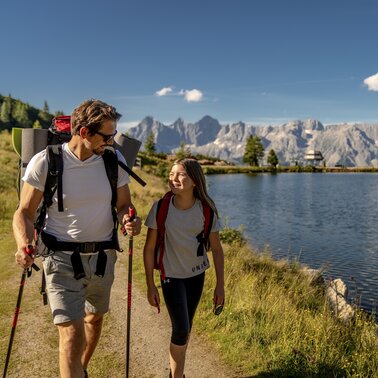 Auf der Reiteralm mit dem Dachstein im Hintergrund