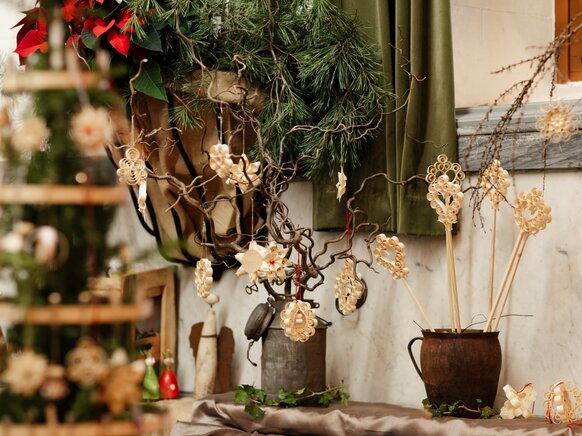 Weihnachtsmarkt im Rossstall (Schloss Hollenegg)
