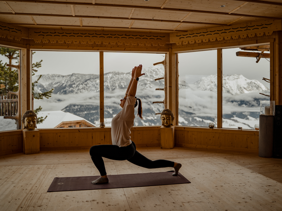 Yoga am Berg im Natur- und Wellnesshotel Höflehner  | © CMVisuals