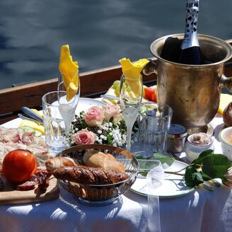 Buch&Boot, Altaussee, Plätten Breakfast | © Boote Salzkammergut