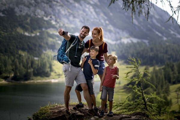 Die Tauplitz, Selfie am Großsee | © Die Tauplitz/Tom Lamm