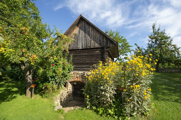 House of the apple_Presshouse_East Styria