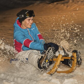 Night Tobogganing, Tauplitz, Rapid Descent into the Valley | © Melanie Fritz