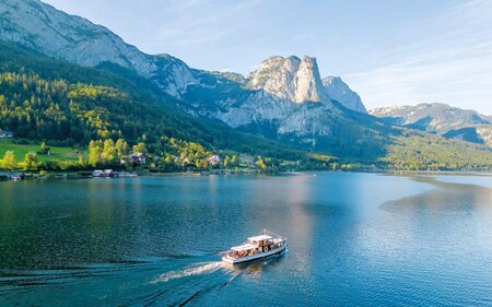 Ship cruise, Grundlsee, ship Traun | © Schifffahrt Grundlsee