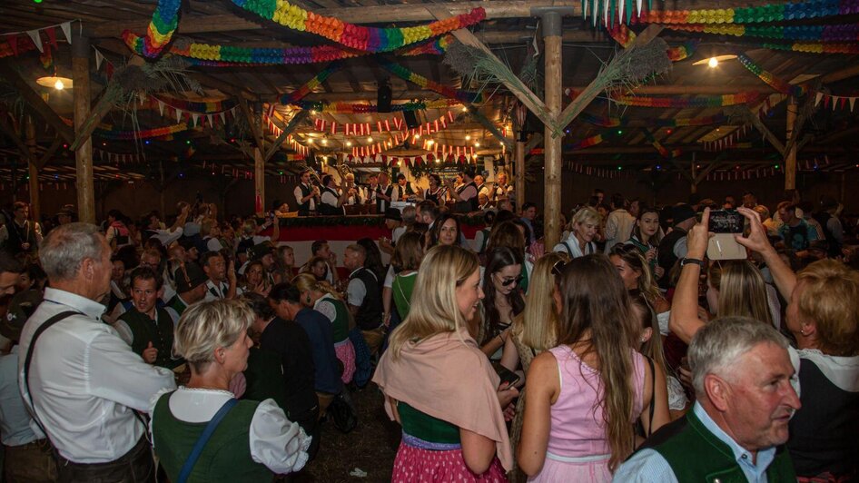 Altausseer Bierzelt, Gäste | © Freiwillige Feuerwehr Altaussee