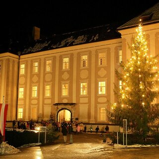 Schloss Piber im Advent | © Spanische Hofreitschule-Lipizzanergestuet Piber Go