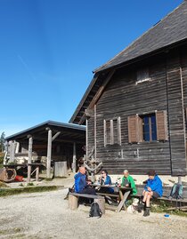 Wanderer auf der Vorauer Schwaig | © Oststeiermark Tourismus | Anja Reichenbäck | © Oststeiermark Tourismus