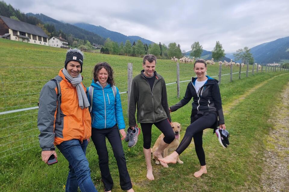 Barefoot hike plus - with Yoga and breakfast - Impression #1