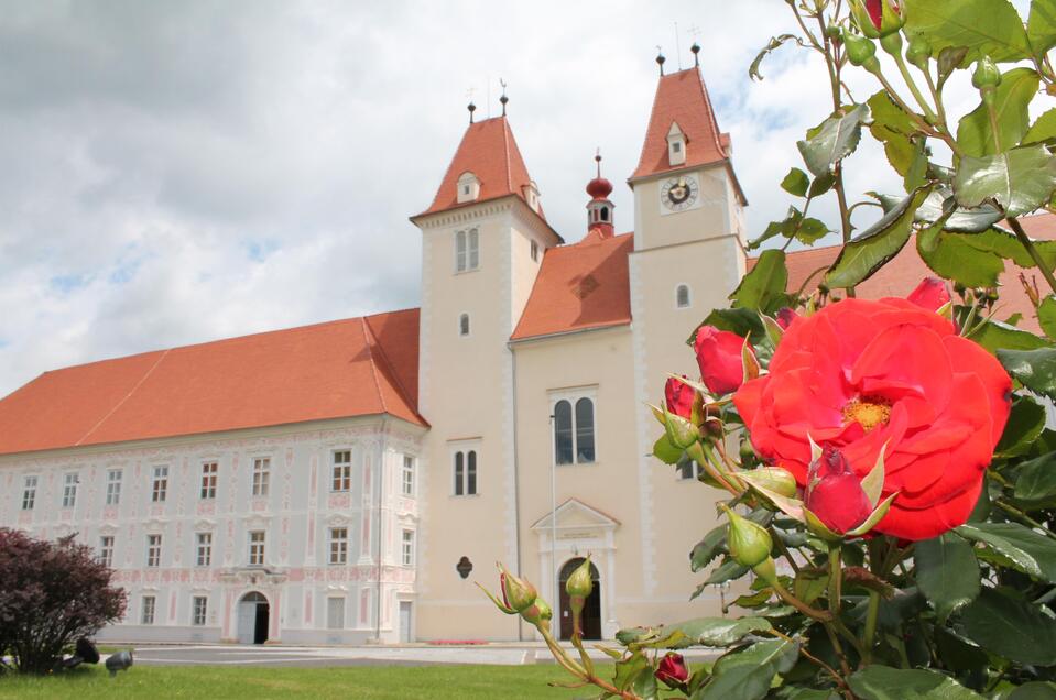 Blumenkorso_Stift Vorau_Oststeiermark | © Oststeiermark Tourismus