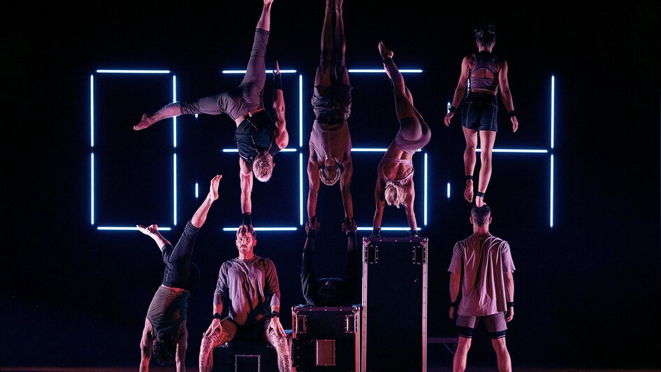 Cirque Noel_3 | © c_Andy_Phillipson.