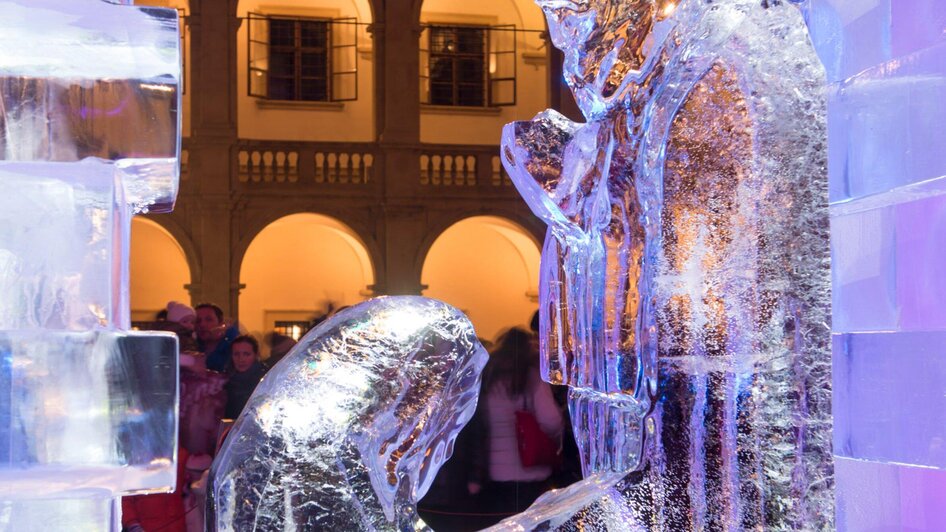 Advent in Graz - Eiskrippe | © Graz Tourismus - Foto Fischer Advent in Graz - Eiskrippe | © Graz Tourismus - Foto Fischer