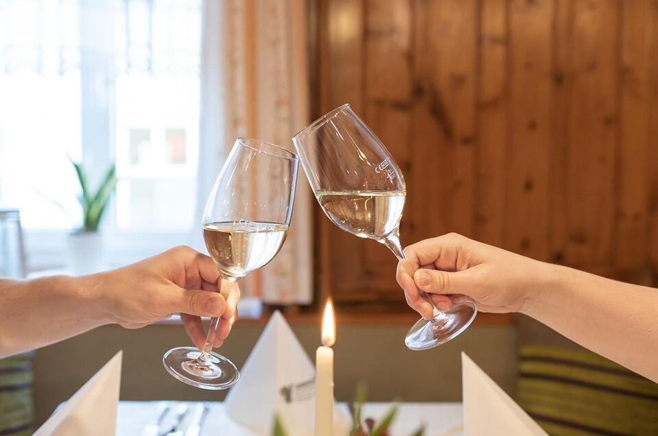 Dinner im Hotel-Restaurant Schwarzer Adler | © Hotel-Restaurant Schwarzer Adler