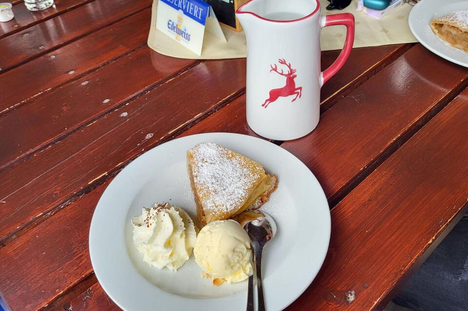 Gasthof Berndl, Altaussee, Apfelstrudel | © Petra Kirchschlager