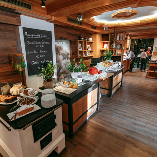 Landhotel Kanzler, Frühstücksbuffet | © Laura Siener